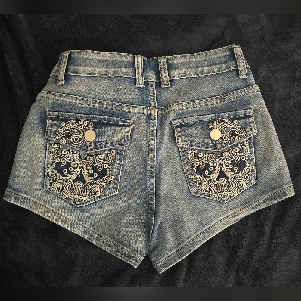 Women's Ultra Short Denim Shorts Size 2